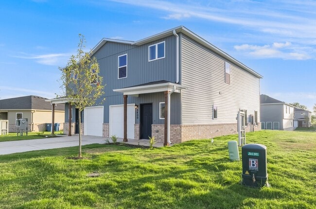 Building Photo - Modern Living in Bentonville: 3 Bed, 2.5 B... Rental