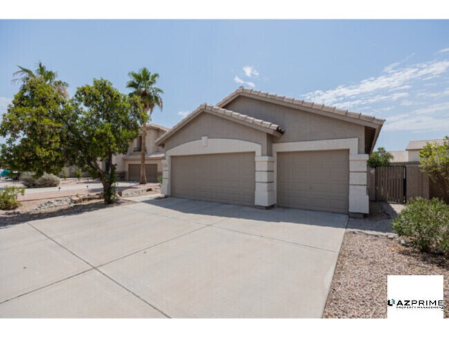 Building Photo - Cul-de-Sac Serenity Meets Modern Charm in ... Rental