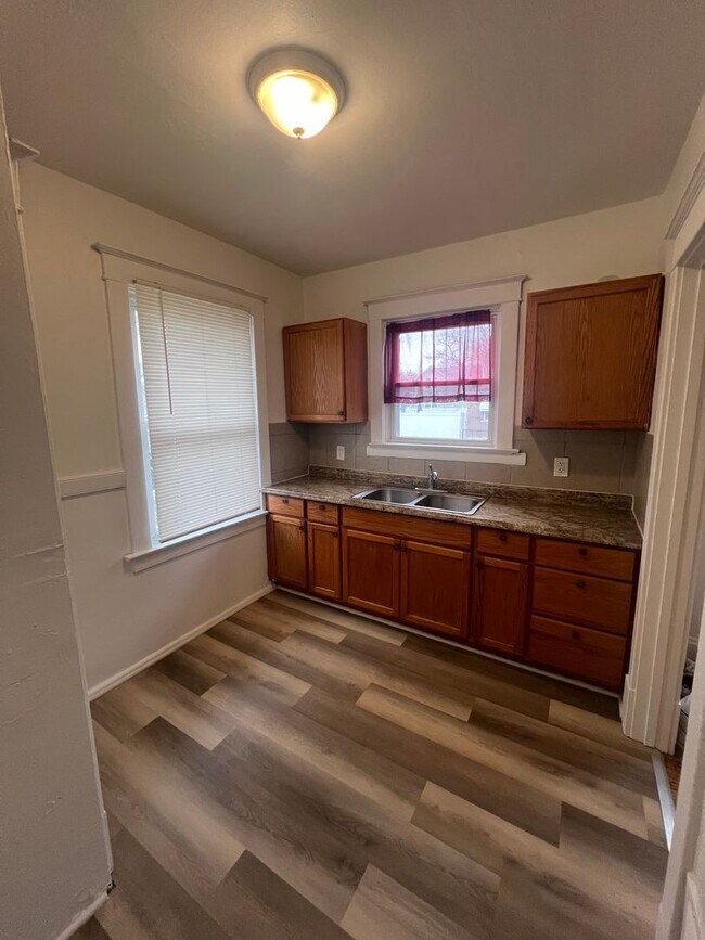 Photo - 7001 Corbitt Ave