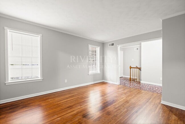 Photo - GORGEOUS HOME LOCATED IN RALEIGH NEAR CRAIGMONT DR!!! SECTION 8 WELCOMED!!!