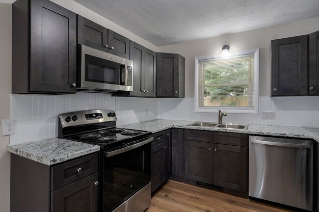 Photo - 530 S Weller Ave