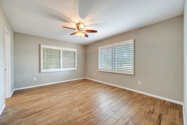 Photo - 1759 Azalea Ln