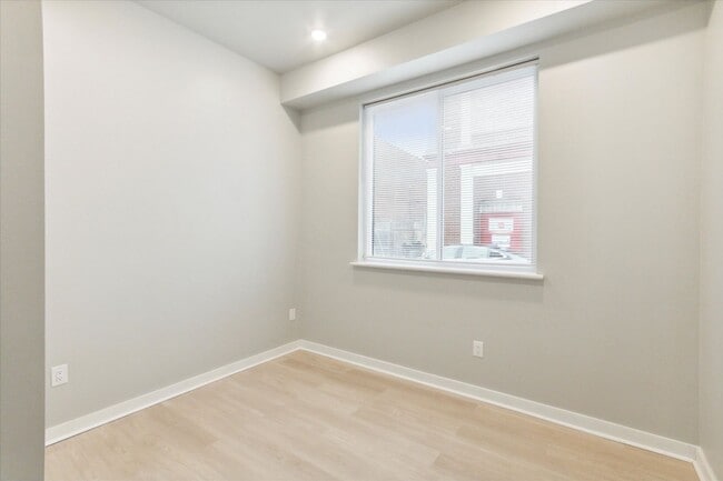 Photo - 316 S 52nd St Unidad #2