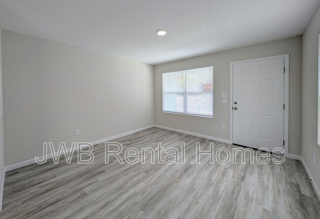 Photo - 2903 N Pearl St Unit #2
