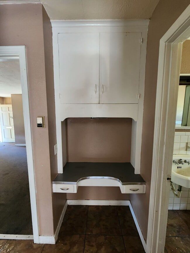 Photo - 1654 Dickinson St