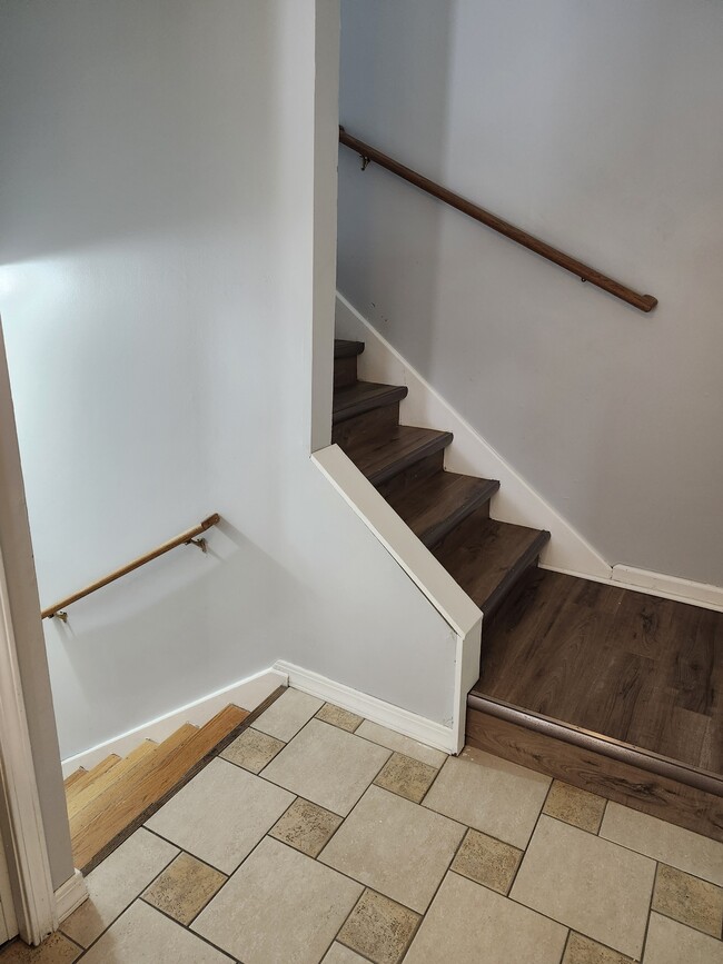 Photo - 6221 Boone Ave N