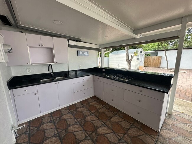 Photo - 1211 W 34th St