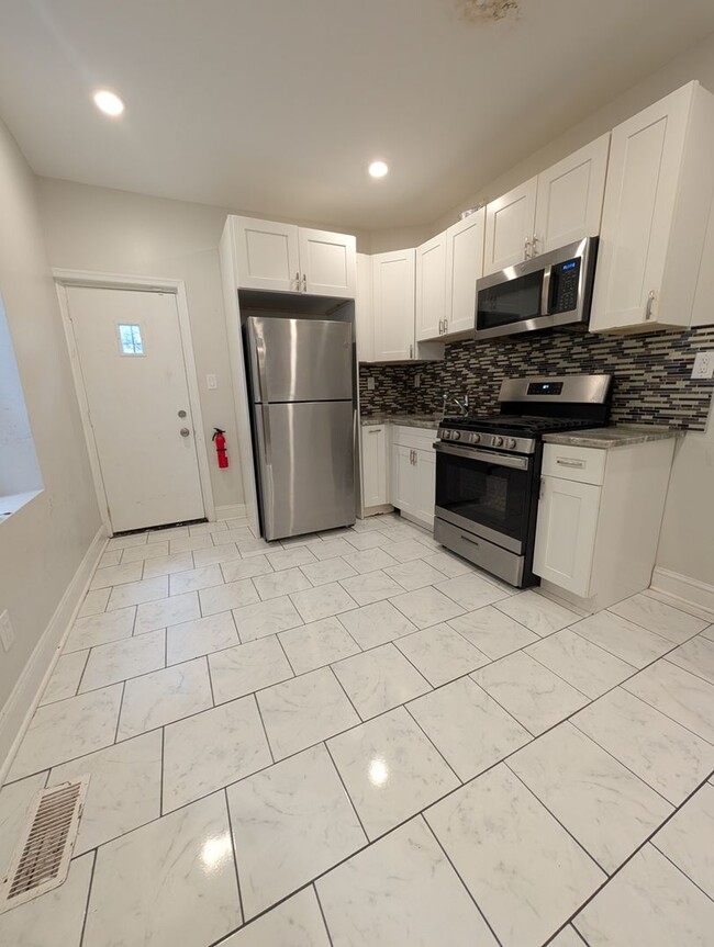 Photo - Brand New home!!