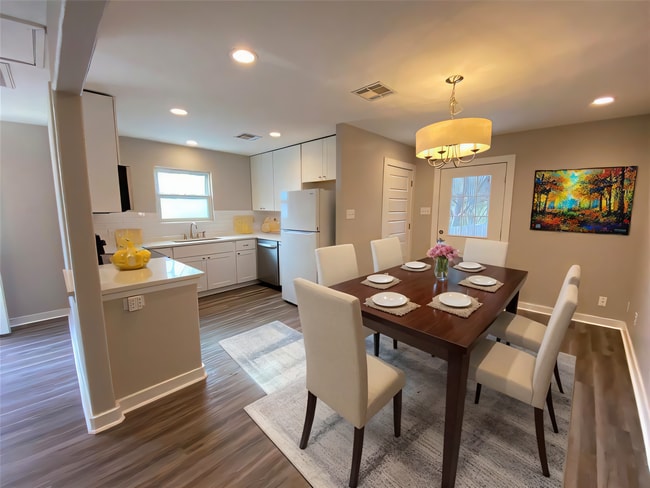 Photo - 6402 Auburn Dr Unidad A