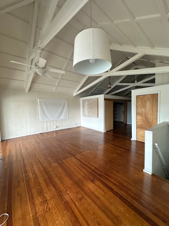 Photo - 852 Beach Rd