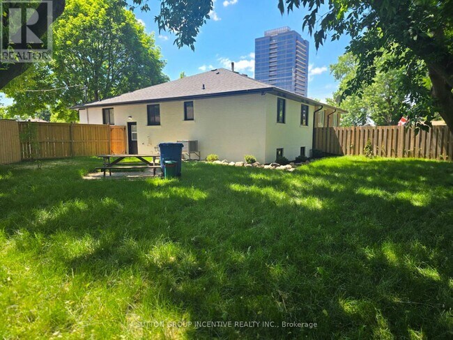 Photo - 69 Marlin Ct