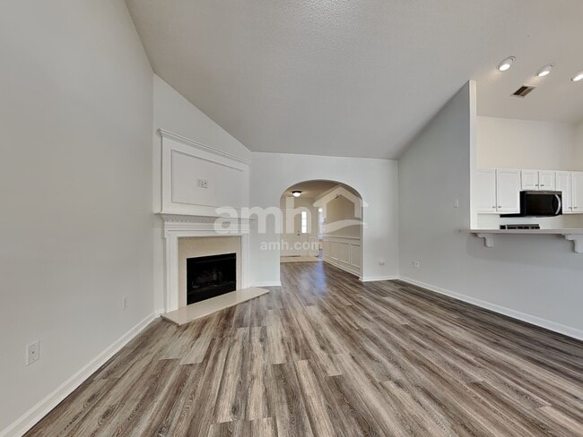 Photo - 11 Lake Linden Ct