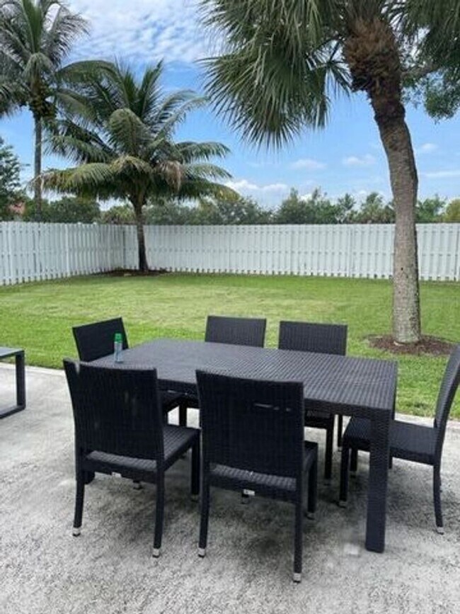 Photo - 7891 Manor Forest Blvd