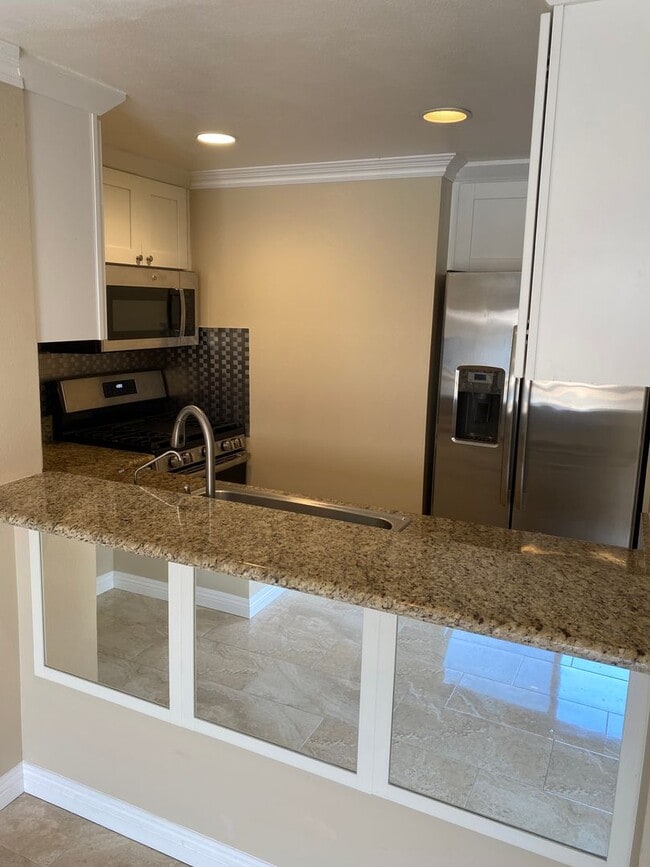 Photo - Attn Irvine! Remodeled Upper 2 bed, 2 bath condo