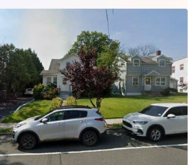 Building Photo - 216 Tuscan Rd