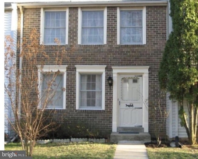 Building Photo - 1404 Elm Grove Cir