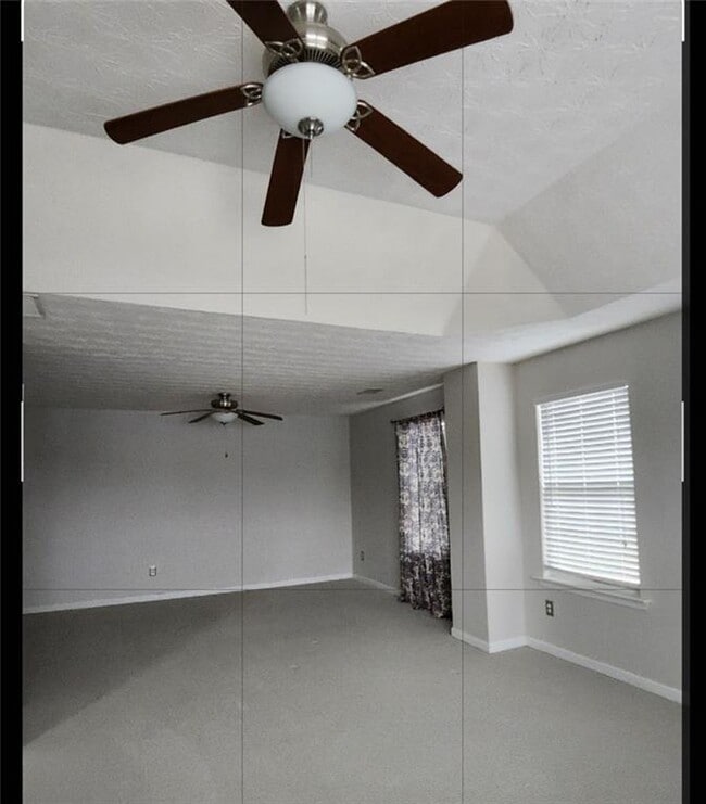 Photo - 728 Roxholly Ln NE