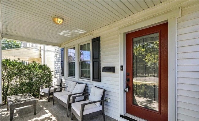 Photo - 813 N Franklin St