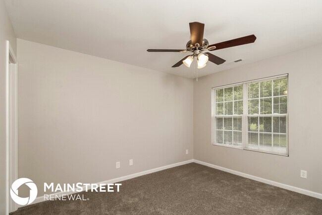 Photo - 3921 Springbrook Dr