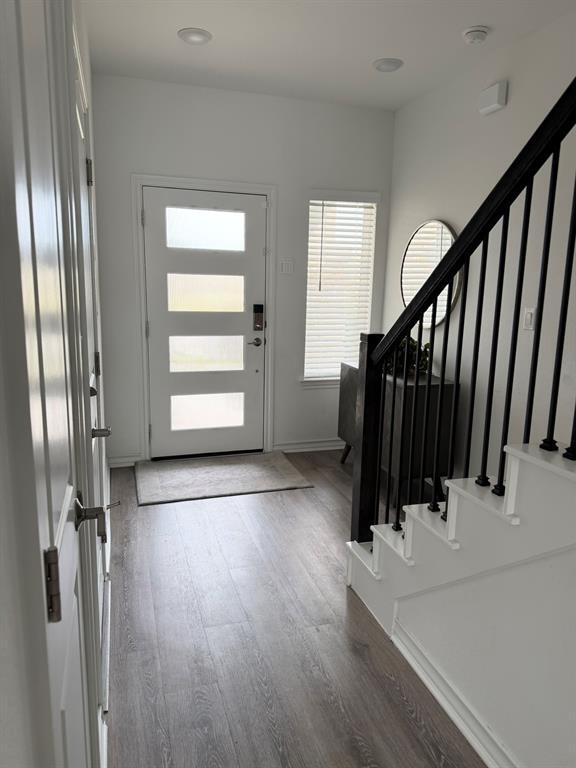 Photo - 1611 Alana Fls Ave