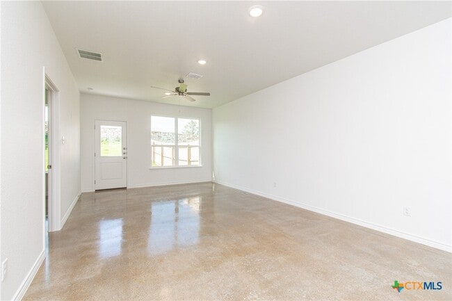 Photo - 3903 American Elm Dr