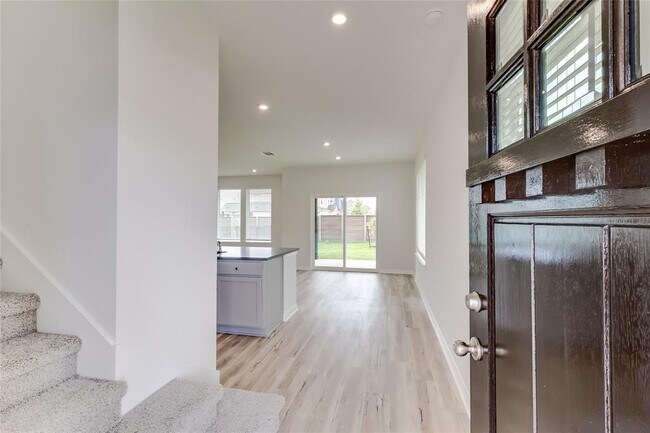 Photo - 20504 Haygrazer Wy