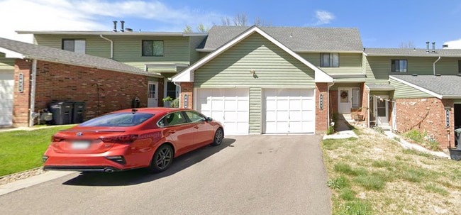 Building Photo - Charming 3-Story Townhome with Stunning Mountain Views & Open Space Privacy | Lafayette, CO Unit 166