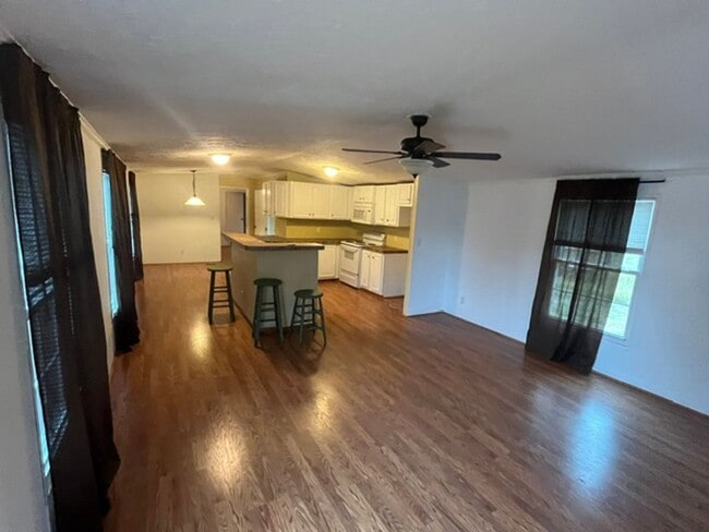 Photo - 882 Nobles Mill Rd