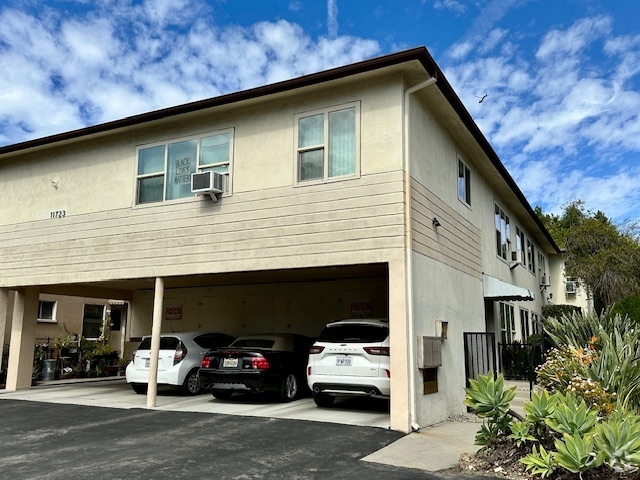 Building Photo - Riverside Apartments at Valley Village