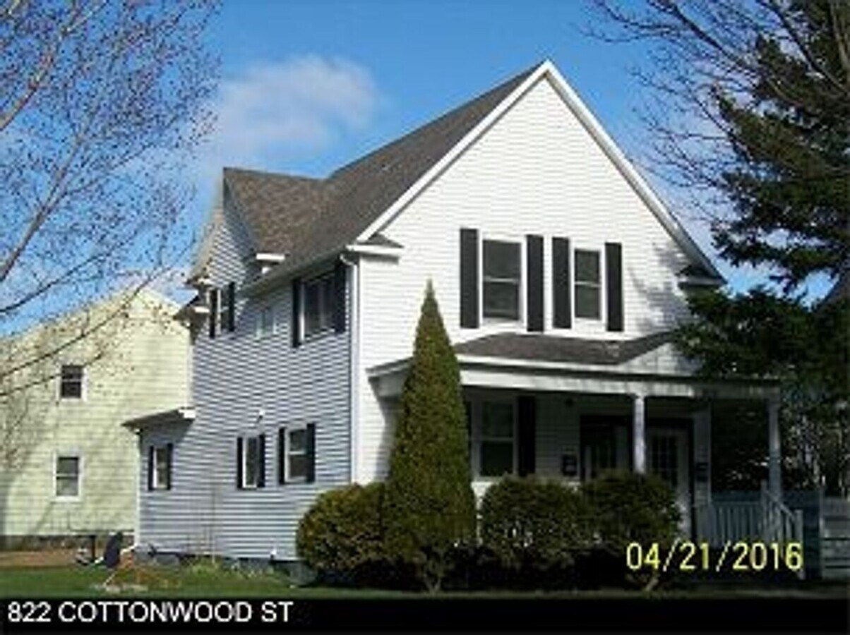 Photo - 402 1/2-822-822 Cottonwood St