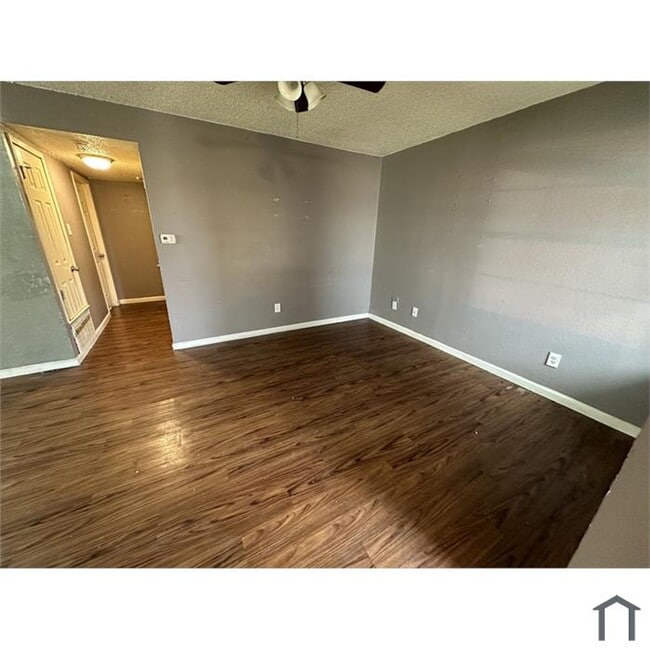Photo - Charming 2-Bedroom Townhome for Rent in Prime East Austin Location – Your Ideal Urban Retreat! Unidad 3