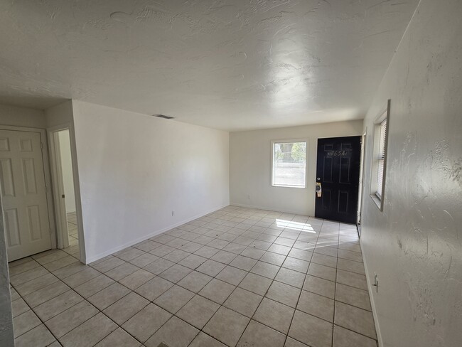 Photo - 7652 Chase Rd Unit 7654