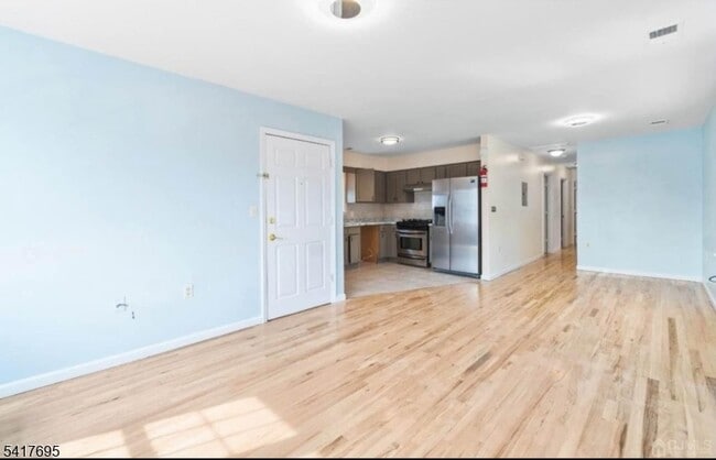 Photo - 309 Court St