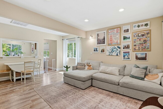 Photo - Beautiful Spacious 3-bedroom 2-Bath in Oakland!