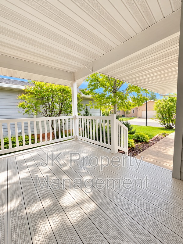 Photo - 3209 Wild Rose Ln
