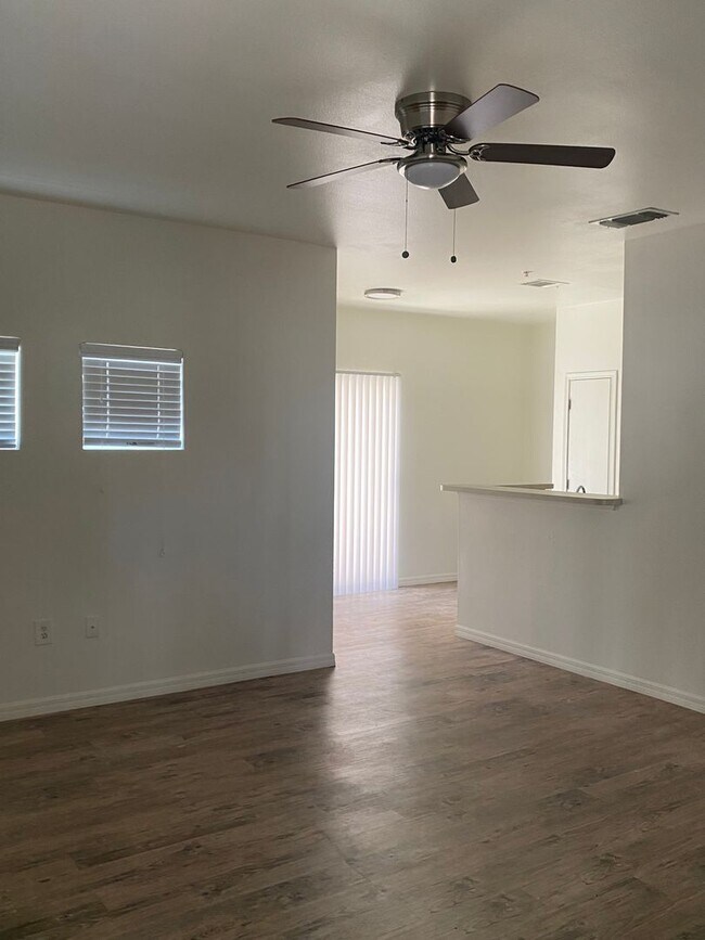 1000 Diamond Dr Unit 1202