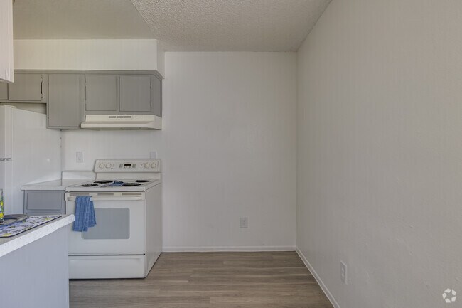 2BR, 1BA - 800SF - Dining Room