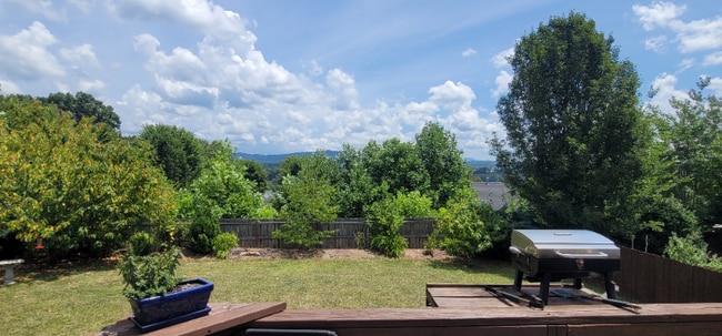 Photo - 2 Dansford Ln