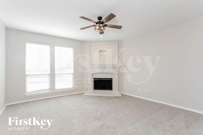 Photo - 600 W Bend Blvd