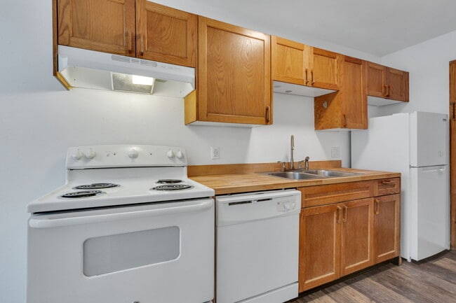Photo - Canyon Crest Apartments