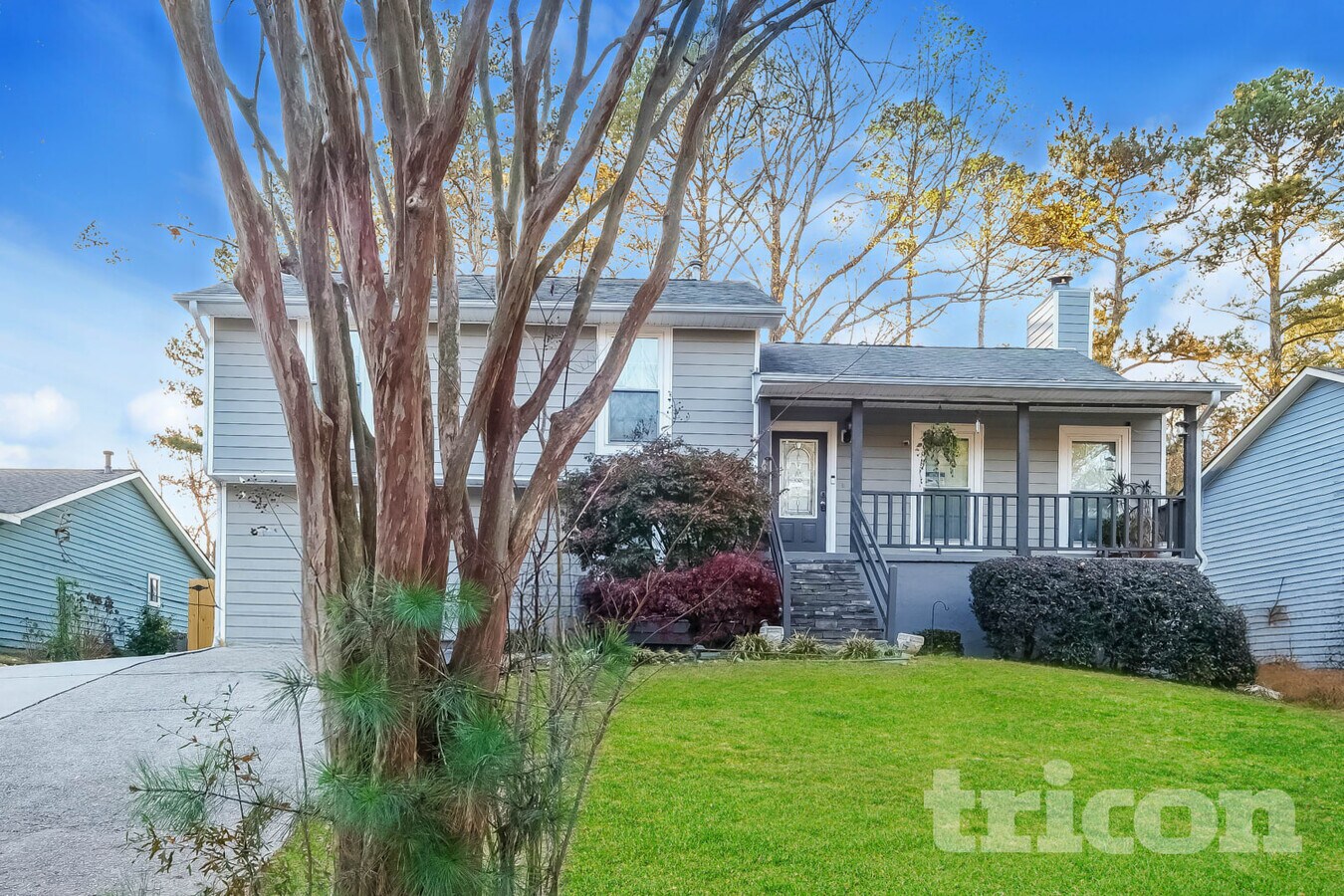 Photo - 10290 Old Woodland Entry