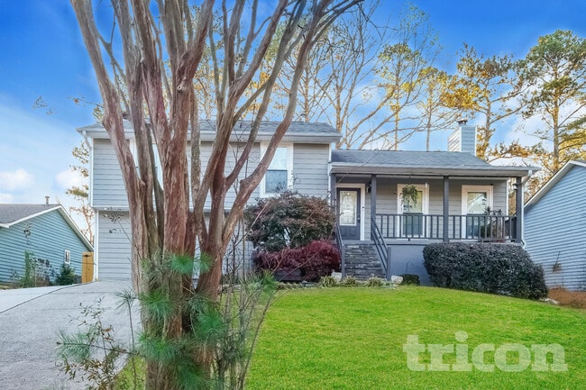 Building Photo - 10290 Old Woodland Entry