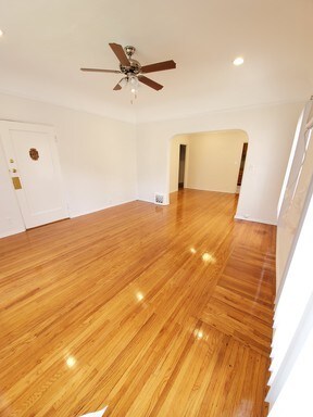 Photo - 435-437 N Hayworth Ave