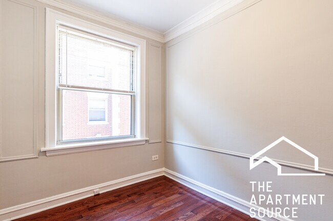 Photo - 542 W Surf St Unit N2