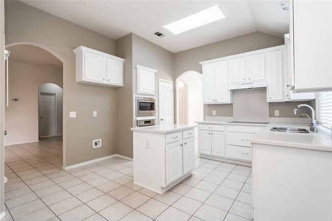 Photo - 2453 Cimmaron Dr