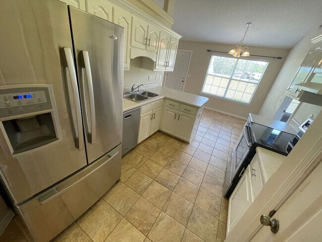 Photo - Navarre - 3 bedroom, 2 bathroom