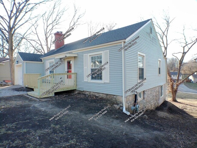 Photo - 5302 N Spruce Ave