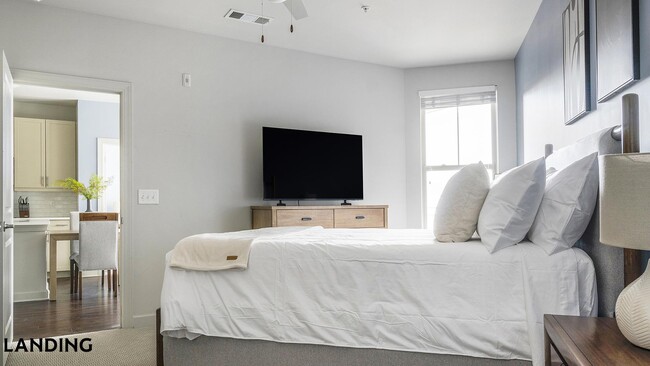 Photo - 2420 Peachtree Rd NW Unidad 1305