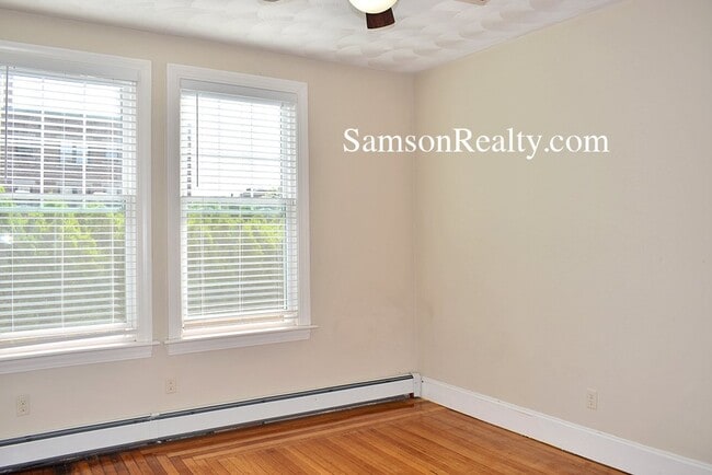Photo - 80 Medway St Unit 3