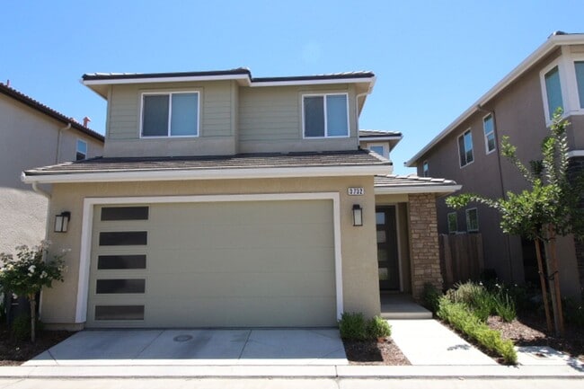 Building Photo - 3732 Graystoke Way